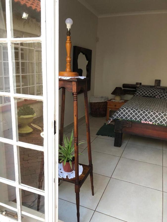 Thee View Hotel Hartbeespoort Kültér fotó