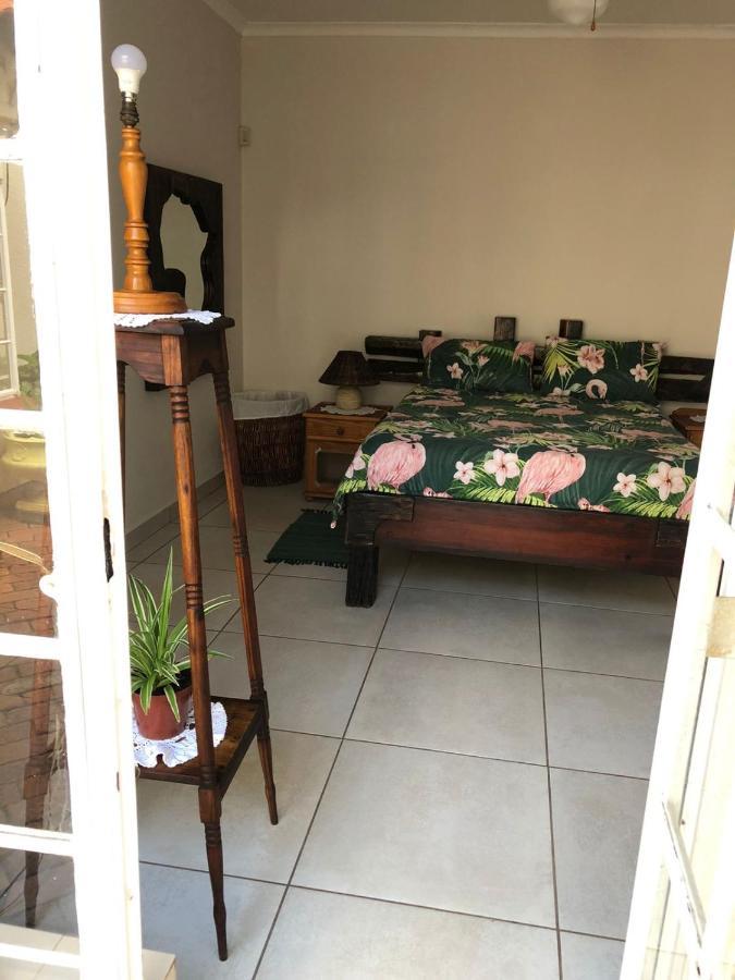 Thee View Hotel Hartbeespoort Kültér fotó